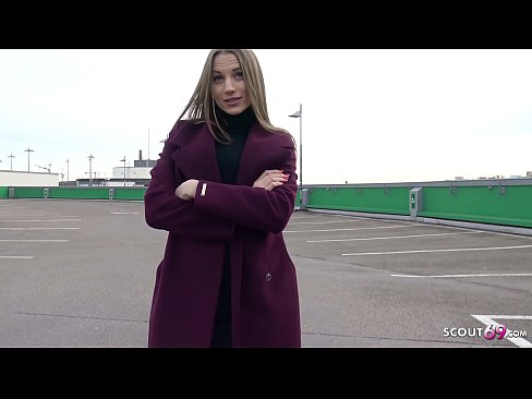 ❤️ VĀCU SKAUTS IR SAPNIS, PIESKARAS STEELE, AUTOSTĀVVIETA TELLTALE UN SEXY PAR NAUDU ❤️ Porno pie mums ❤