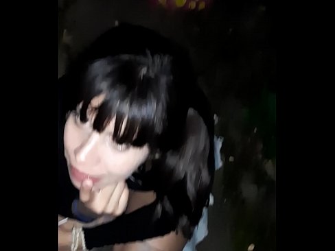 ❤️ Uz ielas uzpampis dzimumloceklis apmaiņā pret konfektēm ❤️ Porno pie mums ❤